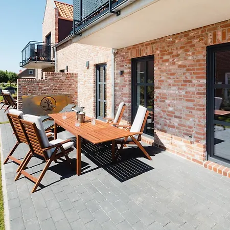 Küsten Suite Süd - seitliche Wasserlage, Terrasse, 70m² Greetsiel Exterior foto